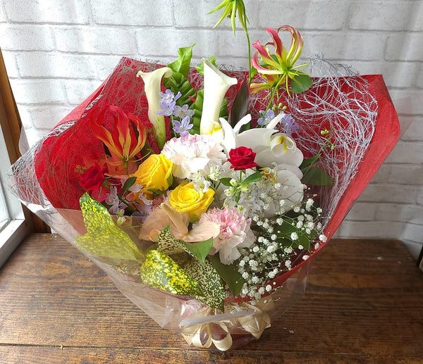 花瓶要らず スタンディングブーケ 胡蝶蘭