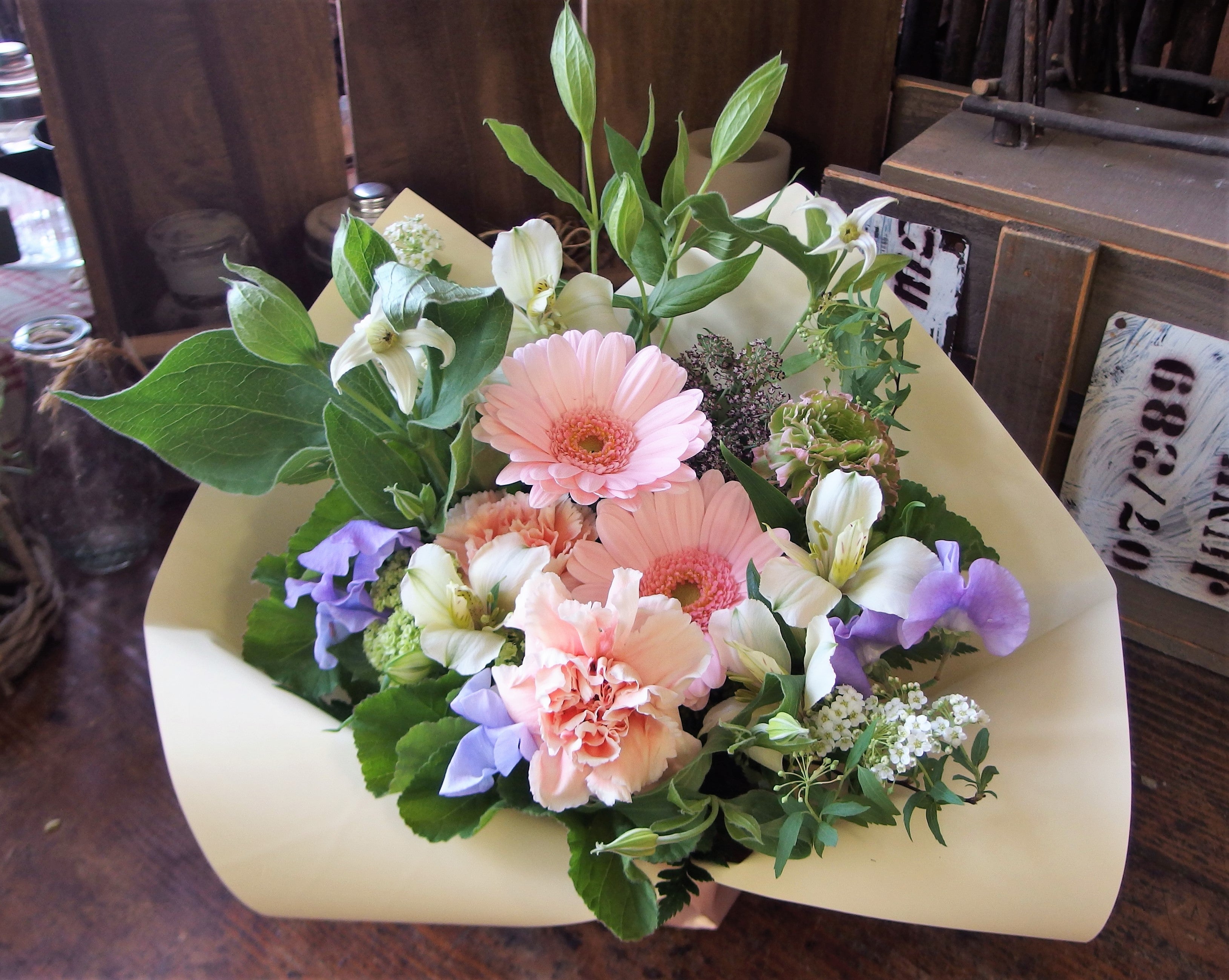 こちらも2月に作ってみた ⁡ ブルー系のお花の寄せ植えです